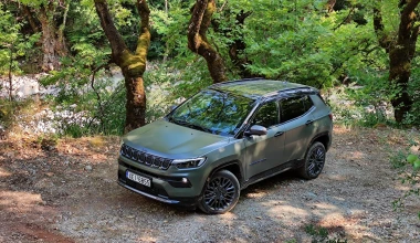 Δοκιμάζουμε το νέο Jeep Compass 4xe Plug-in Hybrid 240 PS