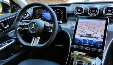 Δοκιμάζουμε τη νέα Mercedes-Benz C 200 με τον “ήπια υβριδικό” 1.5 Turbo των 204 ίππων