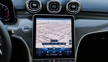 Δοκιμάζουμε τη νέα Mercedes-Benz C 200 με τον “ήπια υβριδικό” 1.5 Turbo των 204 ίππων