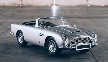 Με 107.000 ευρώ μπορείτε να αγοράσετε μια πιστή αντιγραφή του αυτοκινήτου του James Bond
