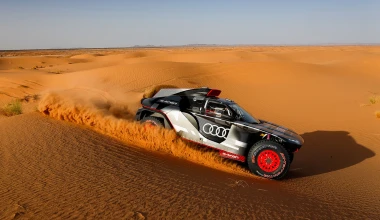 Εξαντλητικές οι δοκιμές του Audi RS Q e-tron στο Μαρόκο, με τις υψηλές θερμοκρασίες και τις αμμοθύελλες να πρωταγωνιστούν