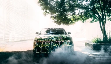 Τι σχέση έχει η πρώτη αμιγώς ηλεκτροκίνητη Rolls-Royce με τον James Bond;