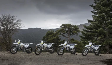 Off Road KTM-Husqvarna-GasGas ΜΥ 2022 - Χωματουργικές εργασίες τα 3 αδέρφια