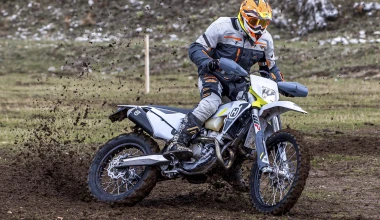 Off Road KTM-Husqvarna-GasGas ΜΥ 2022 - Χωματουργικές εργασίες τα 3 αδέρφια