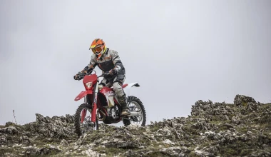 Off Road KTM-Husqvarna-GasGas ΜΥ 2022 - Χωματουργικές εργασίες τα 3 αδέρφια