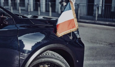 Αυτό είναι το νέο αυτοκίνητο του Emmanuel Macron! 