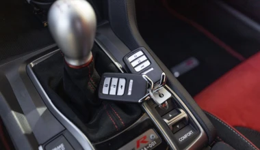 Πάνω από 100.000 δολάρια γι' αυτό το Honda Civic Type-R  