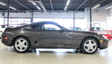 Toyota Supra MK4 με μόλις 15.511 km πωλείται για 300.000 δολάρια!
