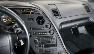 Toyota Supra MK4 με μόλις 15.511 km πωλείται για 300.000 δολάρια!