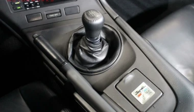 Toyota Supra MK4 με μόλις 15.511 km πωλείται για 300.000 δολάρια!