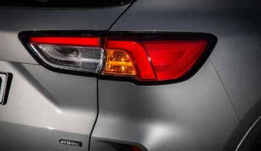 Ford Kuga: Ένα ψηφιδωτό ικανοτήτων