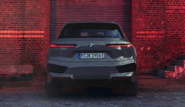 BMW iX M60: Ο ηλεκτρικός πύραυλος που κοντράρει τη Μ5