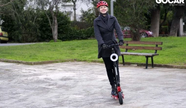 Οδηγούμε το eScooter FIAT 500 Iride: Γεμίζει το μάτι!