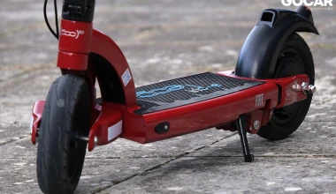 Οδηγούμε το eScooter FIAT 500 Iride: Γεμίζει το μάτι!