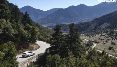 Δοκιμή - DS 4 Cross 1.2 130ps EAT8: La haute couture! [video]