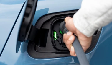 Ποιοι είναι οι πιο καθαροί και ασφαλείς 400+ ίπποι που μπορείς να οδηγήσεις;