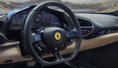 Ferrari 296 GTS: Υβριδική και κάμπριο