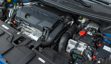 Δοκιμή Peugeot 3008 Hybrid: Με 225 ίππους και 1,5 lt/100 km κατανάλωση