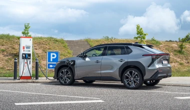 Οδηγούμε το Toyota bZ4X - Είναι το καλύτερο οικογενειακό ηλεκτρικό SUV;