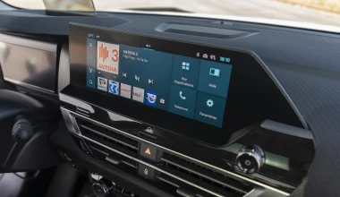 Citroen C4 X & e-C4 X: Το νέο οικογενειακό sedan crossover