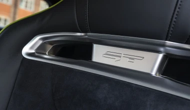 Οδηγούμε το νέο Kia EV6 GT - Ηλεκτροσόκ 585 ίππων! [video]