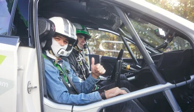 Στο μπάκετ του Skoda Fabia RS Rally2 – Μια μαγική εμπειρία [video]