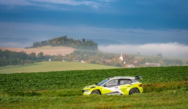 Στο μπάκετ του Skoda Fabia RS Rally2 – Μια μαγική εμπειρία [video]