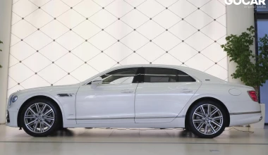 Γνωρίζοντας τις μεθυστικές Bentley Flying Spur PHEV και Benteyga PHEV από κοντά