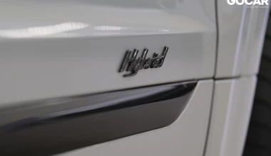 Γνωρίζοντας τις μεθυστικές Bentley Flying Spur PHEV και Benteyga PHEV από κοντά