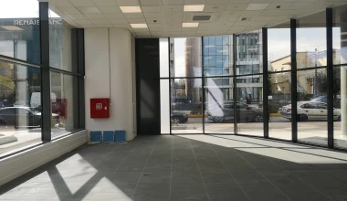 Αυτή είναι η πρώτη αντιπροσωπεία της Tesla στην Ελλάδα: Πού βρίσκεται - Πότε ανοίγει