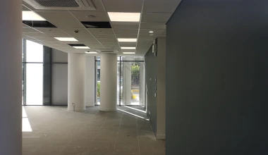 Αυτή είναι η πρώτη αντιπροσωπεία της Tesla στην Ελλάδα: Πού βρίσκεται - Πότε ανοίγει