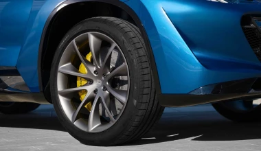 Το πιο γρήγορο SUV του κόσμου είναι ηλεκτρικό, και όχι το Tesla Model X Plaid [video]