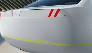 BMW i Vision Dee Concept: Ο αντικαταστάτης της Σειράς 3 που θα αλλάζει χρώμα;