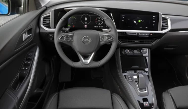 Δοκιμή Opel Grandland PHEV 225 PS: Πολυταξιδευτής