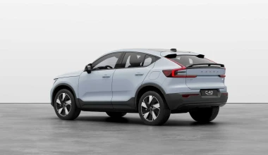 Νέα Volvo XC40 και C40 Recharge: Πίσω κίνηση και έως 62 km μεγαλύτερη αυτονομία