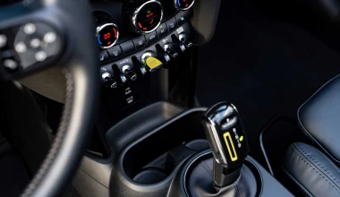 Η MINI παρουσίασε το πρώτο ηλεκτρικό cabrio στον κόσμο