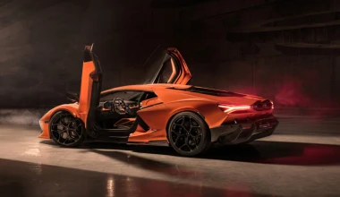 Lamborghini Revuelto LB744: Όλα τα μυστικά του υβριδικού supercar των 1.015 PS