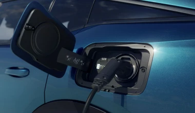 Δοκιμή Peugeot 408 Hybrid 225 e-EAT8: Επαναστάτης με αιτία