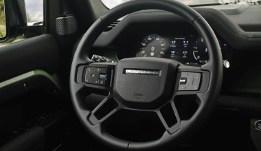 Δοκιμή Land Rover Defender 110 D300 75 Years: Alpha male SUV