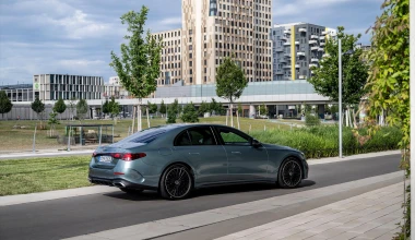 Νέα Mercedes-Benz E-Class: Επιβλητικά αριστοτεχνική