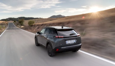 Δοκιμή Peugeot E-2008 156PS: Total upgrade!