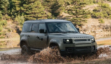 Το Land Rover Defender οργώνει σε off-road διαδρομές στην Ελλάδα 