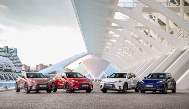 Οδηγούμε το νέο Lexus LBX: Ταράζει τα νερά το premium B-SUV