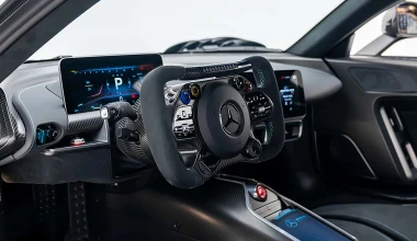 Πωλείται μεταχειρισμένη Mercedes-AMG One: Με τιμή όσο μια έπαυλη!