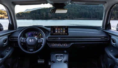 Δοκιμή Honda ZR-V e:HEV 184 PS: Midfielder 