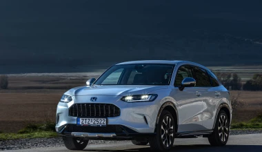 Δοκιμή Honda ZR-V e:HEV 184 PS: Midfielder 