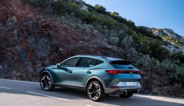 Cupra Formentor E-Hybrid: Πως συνδυάζονται κορυφαίες επιδόσεις και 1,2 lt/100 km κατανάλωση;
