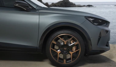 Οδηγούμε στη Βαρκελώνη τα νέα CUPRA Formentor και Leon