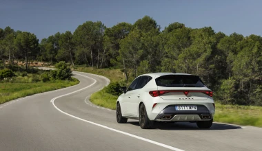 Οδηγούμε στη Βαρκελώνη τα νέα CUPRA Formentor και Leon