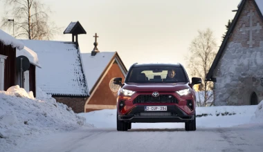 Toyota RAV4: Φθηνότερο έως 2.700 € στην Ελλάδα το SUV - Σε ποιες εκδόσεις